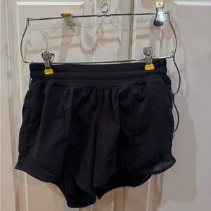 Lululemon Black Hottie Hot Shorts 4”